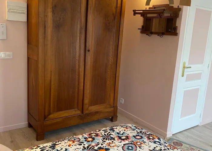 Les Logis Aux Portes De La Vallee De Chevreuse